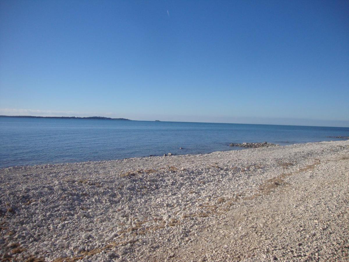 Comfortable Apartments In Peroj Near The Sea Exterior foto