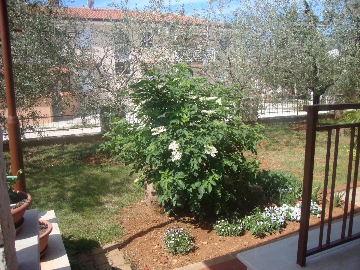 Comfortable Apartments In Peroj Near The Sea Exterior foto