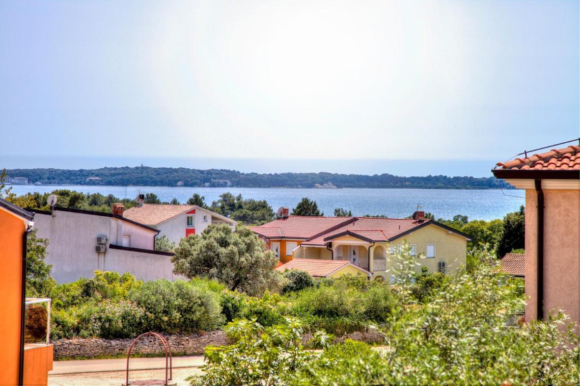 Comfortable Apartments In Peroj Near The Sea Exterior foto