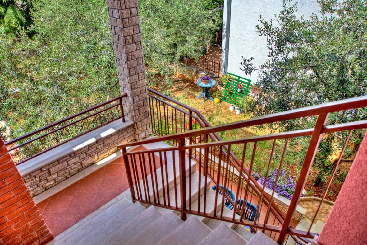 Comfortable Apartments In Peroj Near The Sea Exterior foto